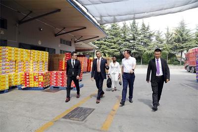 持續“出海行動”結碩果 白象食品與南非駐華大使館簽署戰略合作協議，深化轉口貿易布局